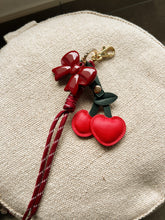 Afbeelding in Gallery-weergave laden, Key/bag charms winter
