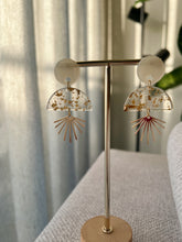 Afbeelding in Gallery-weergave laden, Oorbellen Iris
