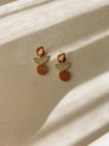 Oorbellen caramel