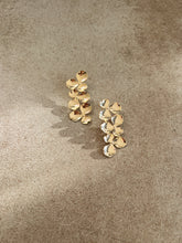 Afbeelding in Gallery-weergave laden, Flower statement
