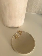 Afbeelding in Gallery-weergave laden, Oorbellen sunnie
