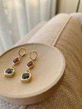 Afbeelding in Gallery-weergave laden, Simplicity oorbellen crystal glass blue
